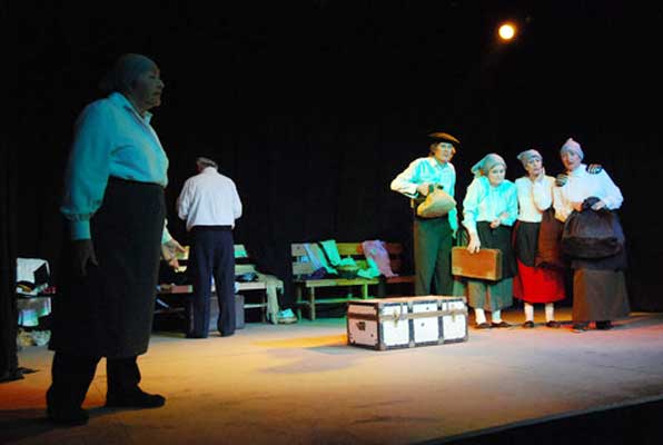 La Huella Vasca, por el grupo de teatro de Urrundik 2011 02